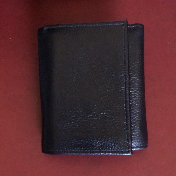 MEN’S LEATHER WALLET - Picture 2 of 15